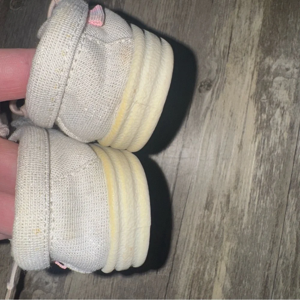 ☀️6/$20☀️ Cat & Jack Slip-on Shoes